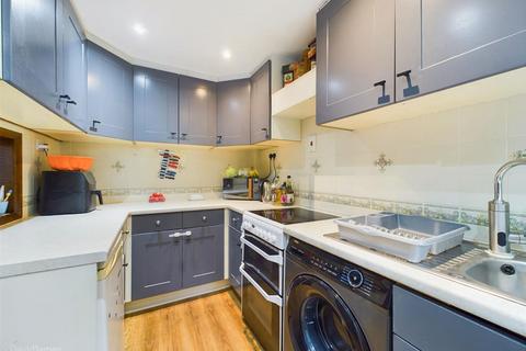 9 The Beeches, Nottingham, NG3 6NH