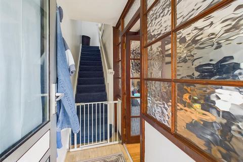 9 The Beeches, Nottingham, NG3 6NH