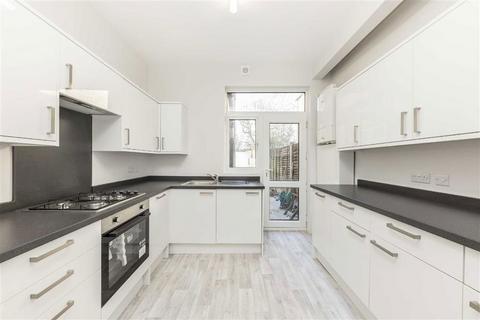 1 bedroom flat to rent, Brightfield Road, London SE12