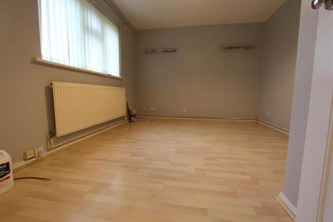 1 bedroom flat to rent, 42a Minsmere Road, Keynsham, Bristol