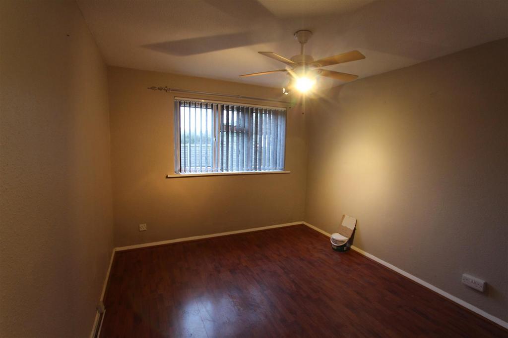 Bedroom 2.JPG