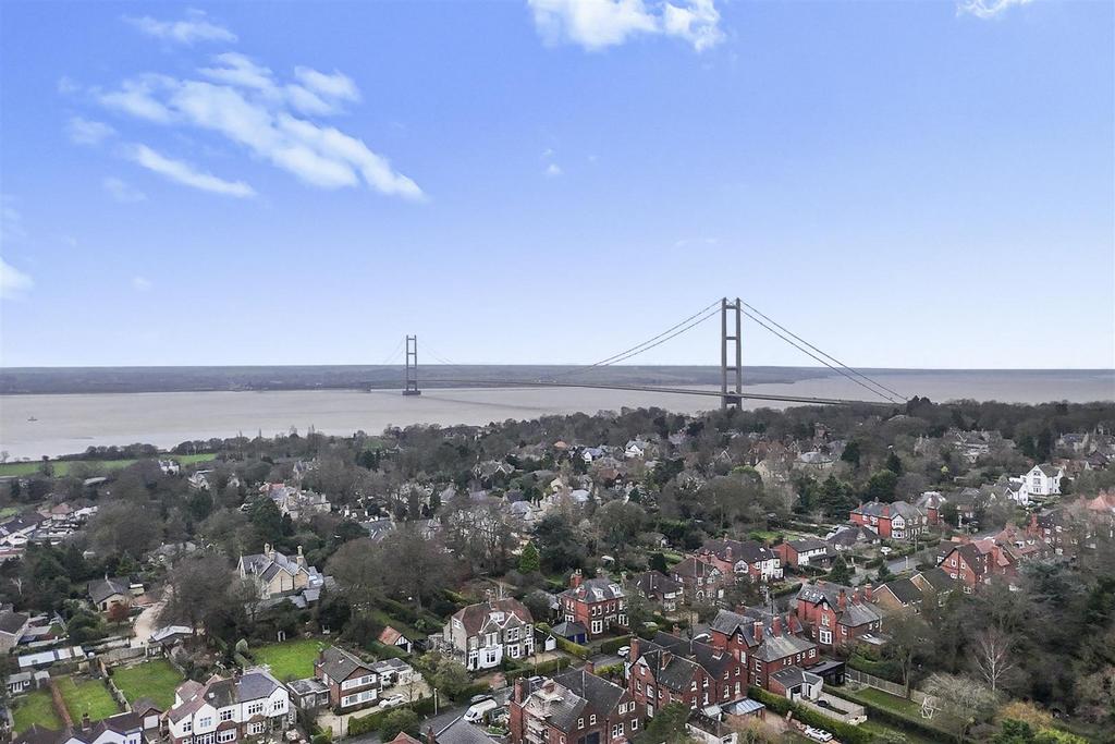 Edited humber bridge.jpg