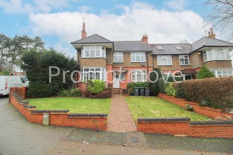 3 bedroom semi-detached house to rent, Cutenhoe Road Luton LU1 3NG