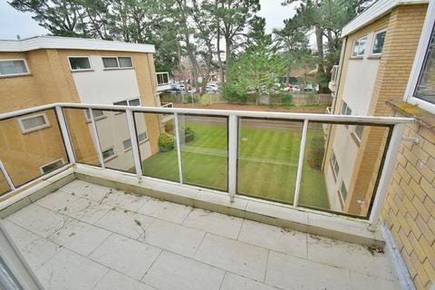 2 bedroom apartment for sale, Library Road, Ferndown, BH22