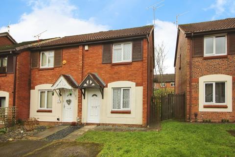 2 bedroom end of terrace house to rent, Saddleback Road, Swindon SN5