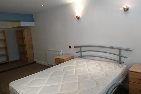 1 bedroom apartment to rent, Connect House, Henry Street, Manchester