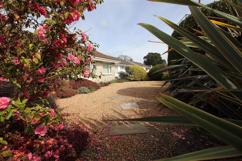 3 bedroom detached bungalow for sale, Victoria Gardens, Ferndown