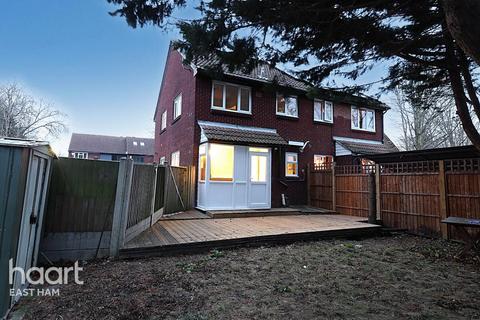 2 bedroom semi-detached house for sale, Chichester Close Beckton, London