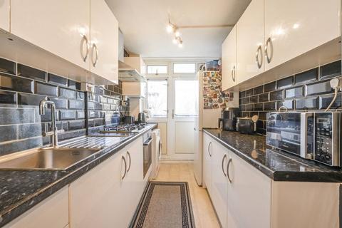 3 bedroom maisonette for sale, Solander Gardens, Shadwell, London, E1