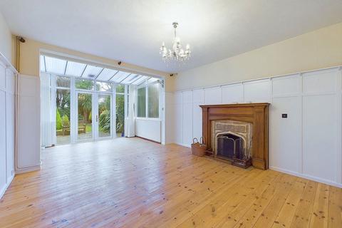 4 bedroom detached house for sale, Trent Road, Goring-by-Sea, Worthing, BN12