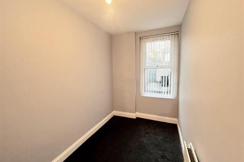 2 bedroom flat to rent, Brighton Road, Saltwell, Gateshead