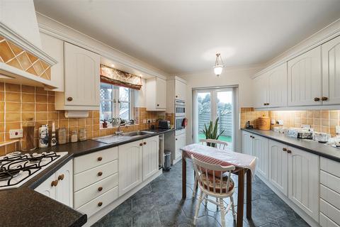 4 bedroom semi-detached house for sale, Brook Street, Bridport