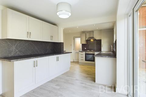27 Fieldhouse Drive, Muxton, Telford, TF2 8JQ