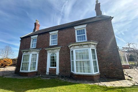 4 bedroom detached house for sale, South Grange, Main Road, Utterby, Louth, Lincolnshire, LN11 0TQ