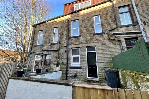 4 bedroom terraced house to rent, Haven Street, Todmorden, OL14