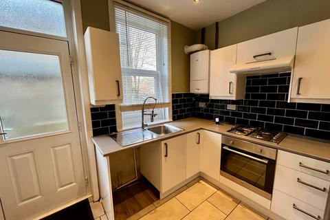 4 bedroom terraced house to rent, Haven Street, Todmorden, OL14