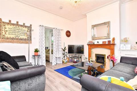 3 bedroom terraced house for sale, Kingsland Road, Castleton, Rochdale, Greater Manchester, OL11