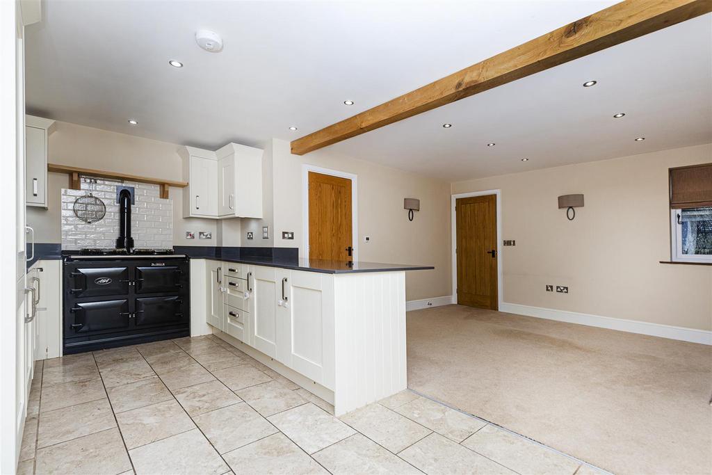 Bramleys Estate Agents - Beech Court - Farnley Tya