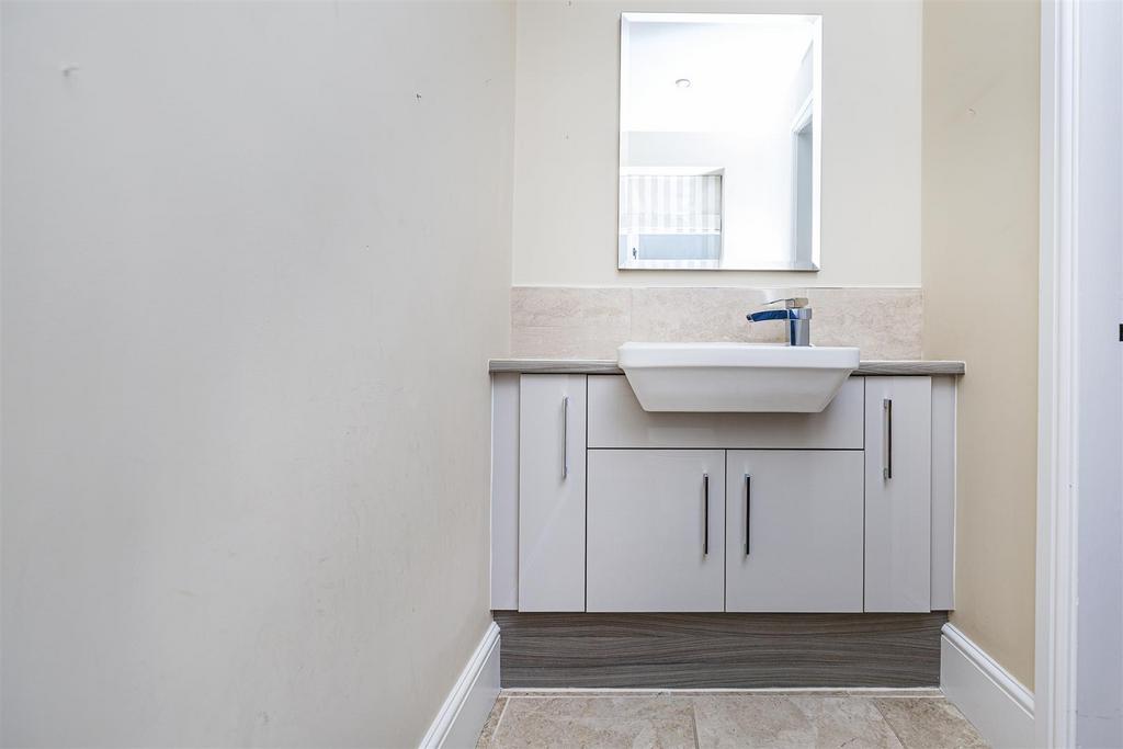 Bramleys Estate Agents - Beech Court - Farnley Tya