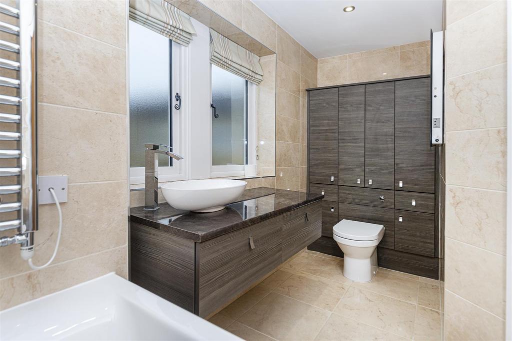 Bramleys Estate Agents - Beech Court - Farnley Tya