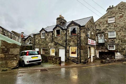 Shop for sale, Dolgellau Launderette, Smithfield Street, Dolgellau, LL40 1DE