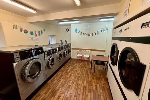 Shop for sale, Dolgellau Launderette, Smithfield Street, Dolgellau, LL40 1DE