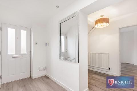 3 bedroom house for sale, Linden Gardens, London, EN1