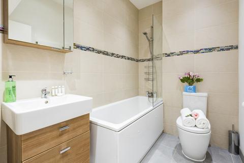 2 bedroom flat to rent,  Longridge Road, London SW5