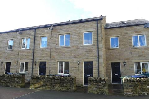 3 bedroom townhouse to rent, Grouse Close, Silsden BD20