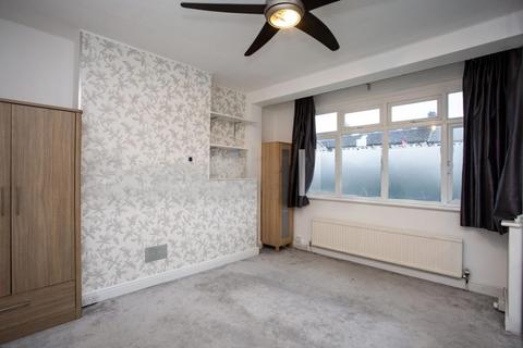 2 bedroom apartment to rent, Cannon Hill Lane, London SW20