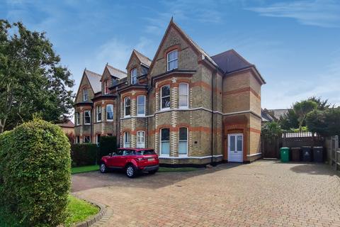 1 bedroom apartment to rent, Surbiton Hill Park, Surbiton KT5