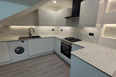 1 bedroom flat to rent, Upper Clapton Road, London E5