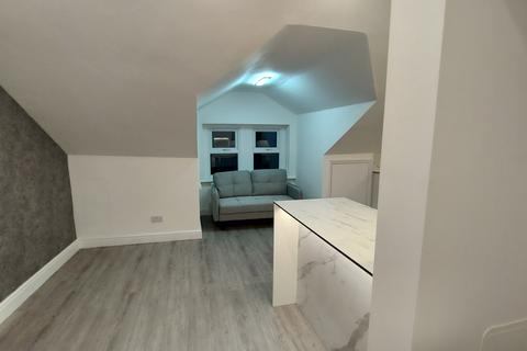 1 bedroom flat to rent, Upper Clapton Road, London E5