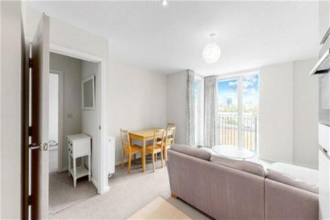 1 bedroom apartment to rent, Evan House, E16