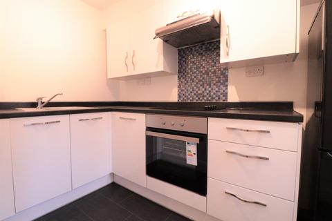 Studio to rent, Bevelwood Gardens, Buckinghamshire HP12