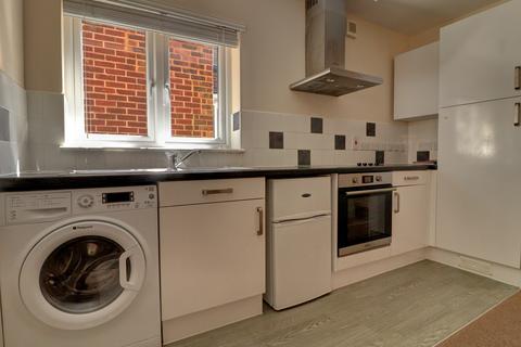 Studio to rent, Castle Street, Buckinghamshire HP13