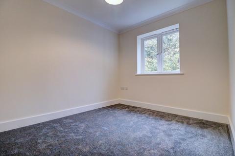 2 bedroom apartment to rent, Cedar Avenue, High Wycombe HP15