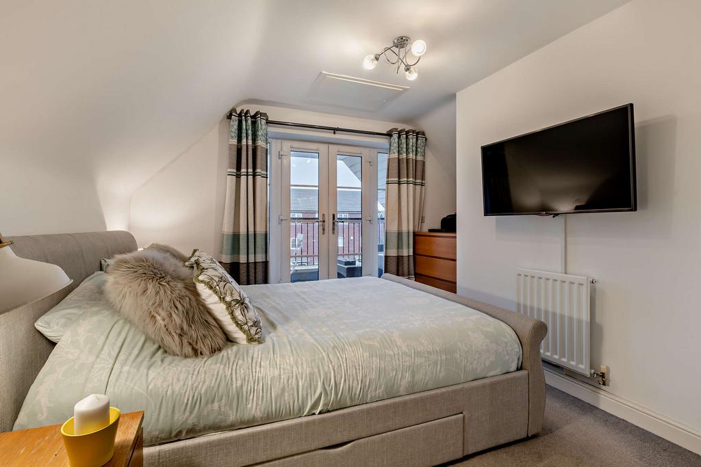 Main Bedroom