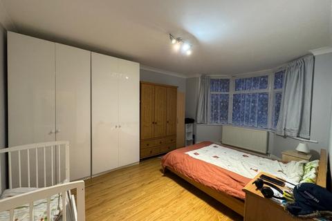 2 bedroom flat to rent, Nibthwaite Road, Harrow HA1