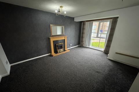 2 bedroom apartment to rent, Frizley Gardens, Frizinghall, Bradford, West Yorkshire