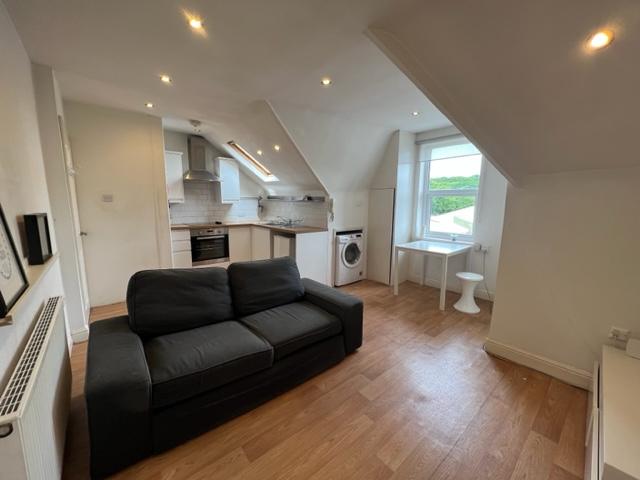 Open Plan Living   Kitchen Area