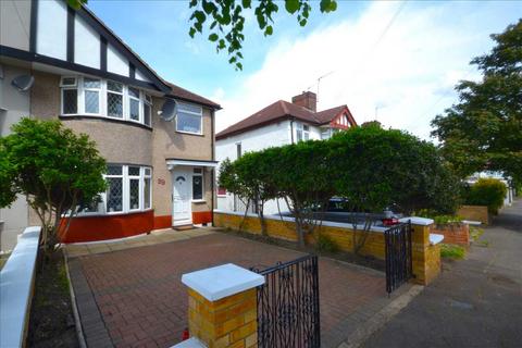 3 bedroom terraced house for sale, Sarsfield Road, Perivale