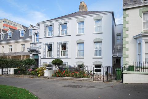 1 bedroom flat to rent, The Parade, St Helier, Jersey, JE2