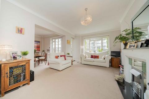 3 bedroom flat to rent, Marsham Street, London SW1P