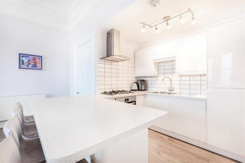 2 bedroom apartment for sale, Kingsway, Hove