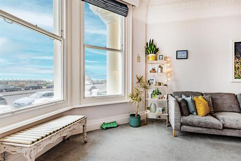 2 bedroom apartment for sale, Kingsway, Hove