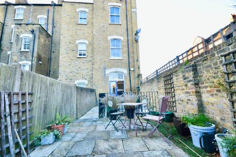 1 bedroom flat for sale, Bedford Road, London SW4