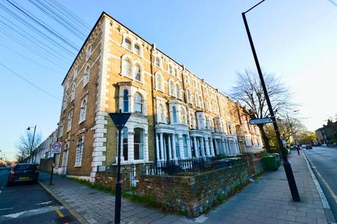 1 bedroom flat for sale, Bedford Road, London SW4