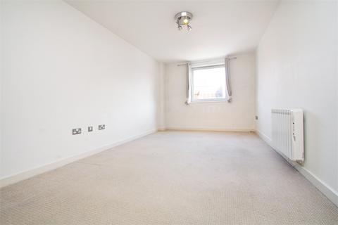 1 bedroom apartment to rent, Riverbank Point 114 High, UXBRIDGE, Greater London