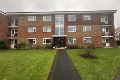 2 bedroom flat to rent, Brookhurst Court, Beverley Road, Leamington Spa